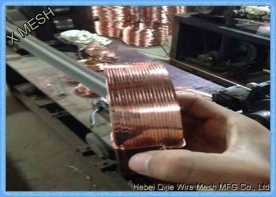 電流を通された銅の上塗を施してあるステープル ワイヤーおよびステッチ ワイヤーは2.5キログラム巻きます