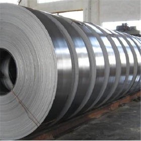 黒い鉄のストリップ