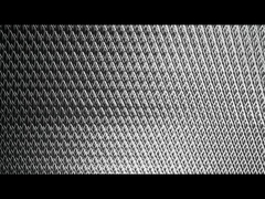 拡大された金属の網