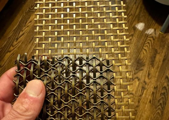 SGS Ss304 建築用織布ワイヤ網 ロール 中 アンティークブラス プラテッド