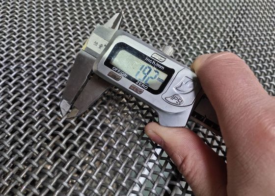 ひだを付けられたワイヤー65mm砂の網振動スクリーン1.5m x 1.95m