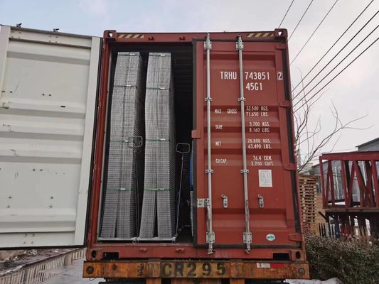 浸った熱い溶接された金網にパネルをはめる重いタイプに電流を通した