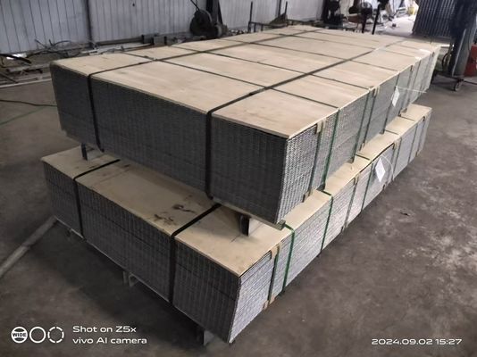 浸った熱い溶接された金網のパネルに8ft x 4ft 4mmの構造電流を通した