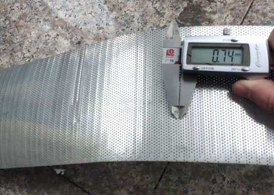 0.6mm 穴 80mm 幅 ステンレス鋼 孔状シート 丸い穴