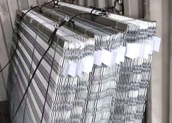 エア フィルターの小さい天窓の監視のための穴によって拡大される金属の網