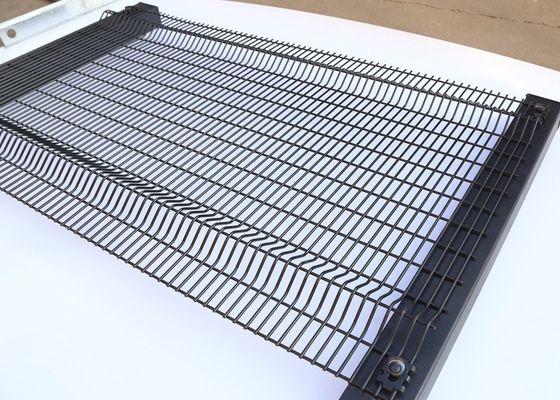 家畜の牛のために電流を通される高い安全性358の刑務所の網の囲うこと