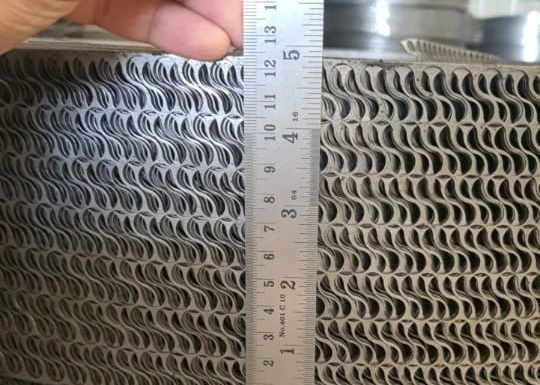 1.2mmの厚さの穴があいた金属のおりを作るための網パンチ金属片
