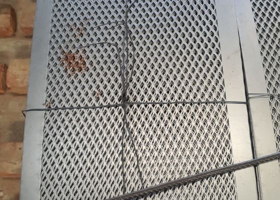鋼鉄のスロットホール 1.2 × 2.4 M 寸法