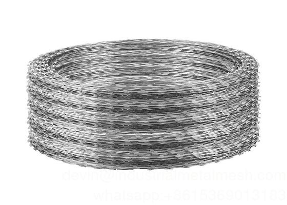 SGSの熱いすくいはかみそりワイヤー アコーディオン式の有刺鉄線2.0m-10.0mの長さに電流を通した