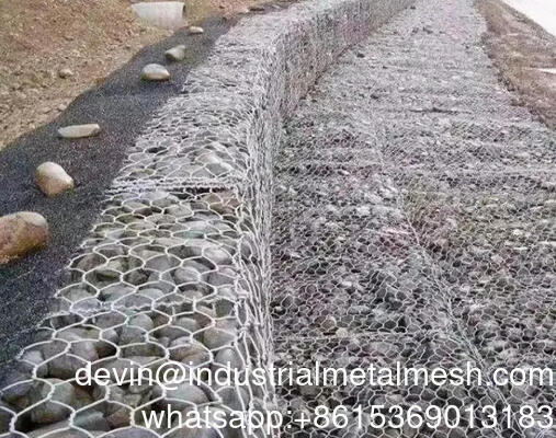 河川敷保護用耐久性溶融亜鉛めっき溶接金網石積かご