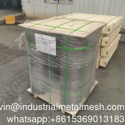 10 20 30 マイクロン 304 316 不同鋼フィルターワイヤーシートメッシュ 平面織り技術 スクリーン溶接 パンチング 切断 折り曲げ