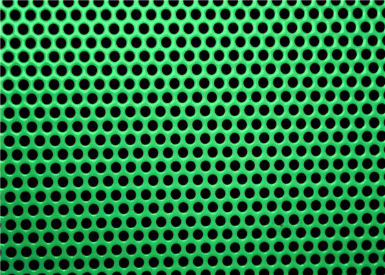 円孔孔状の金属板