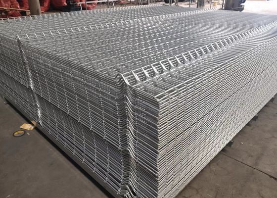 金属の農場の庭4mmは地方自治体の緑スペースのための溶接された鉄条網を曲げた