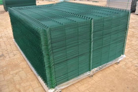 50x200mmの庭の4mm曲げられた鉄の塀の正方形のポスト