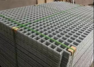 低価格の電流を通された溶接された金網/溶接された金網のパネル/ポリ塩化ビニールの上塗を施してある溶接された金網