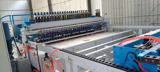 2500mm 溶接式 建設網 横線線間 50-200mm ワイヤ網 溶接機