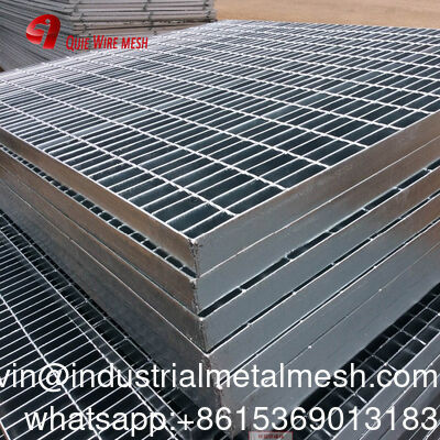 Galvanized 15/20/30/34.3/40/60mm Bearing Bar Pitch Drain Perforated Steel Grating